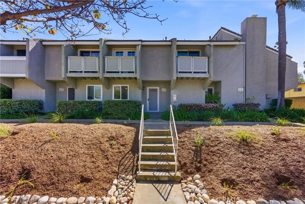 8276 Constantine Drive