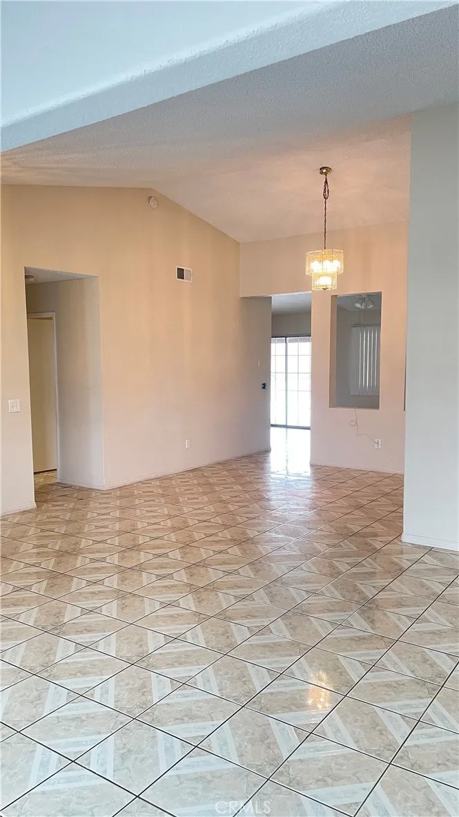 14425 Manzano