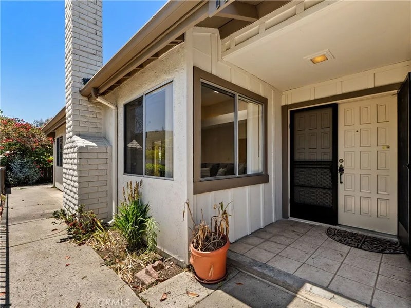 1210 Camino Del Lago