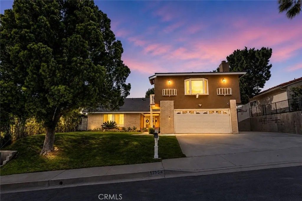 Photo of 17554 Doric Street, Granada Hills, CA 91344 (MLS # SR26079786)