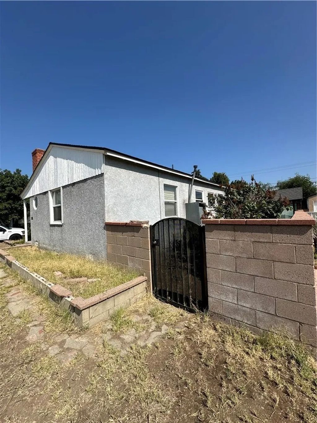 Photo of 1031 E Larkwood St, West Covina, CA 91790 (MLS # CV25275574)