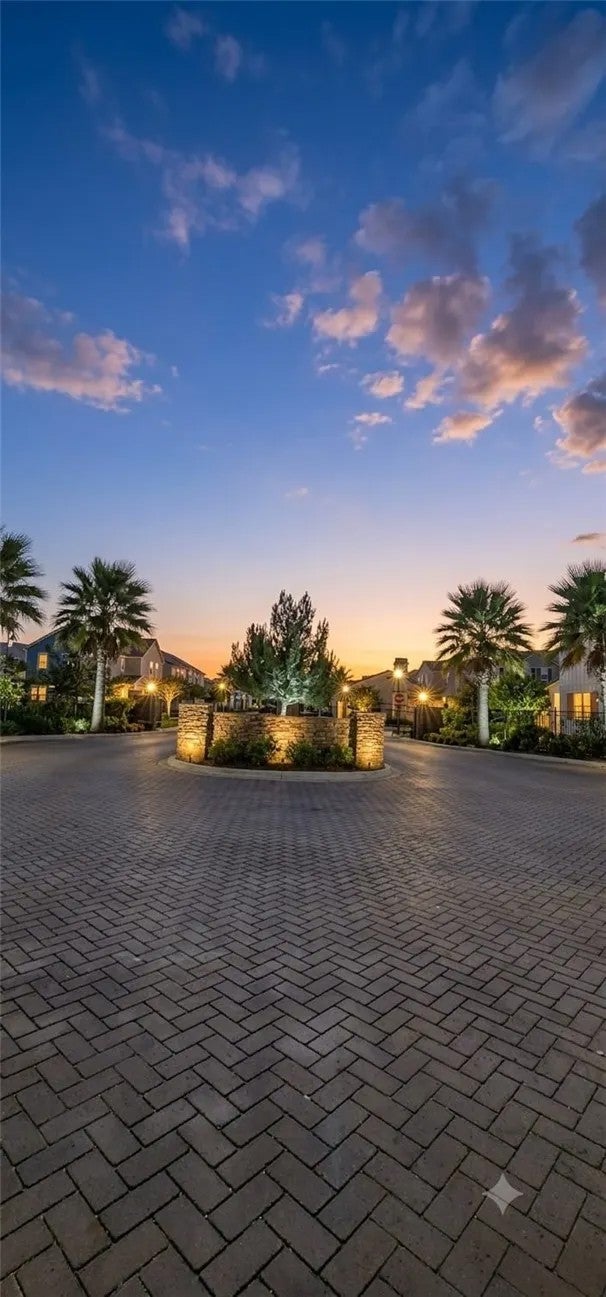 7044 Mallow dr 4