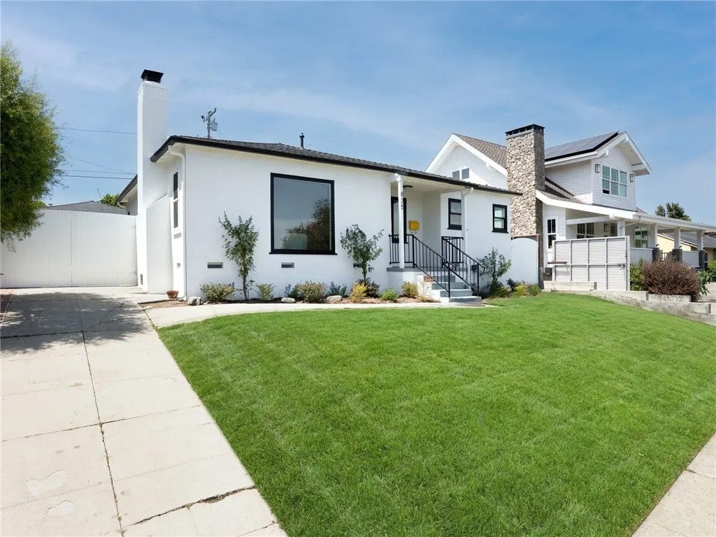 825 Bungalow Drive