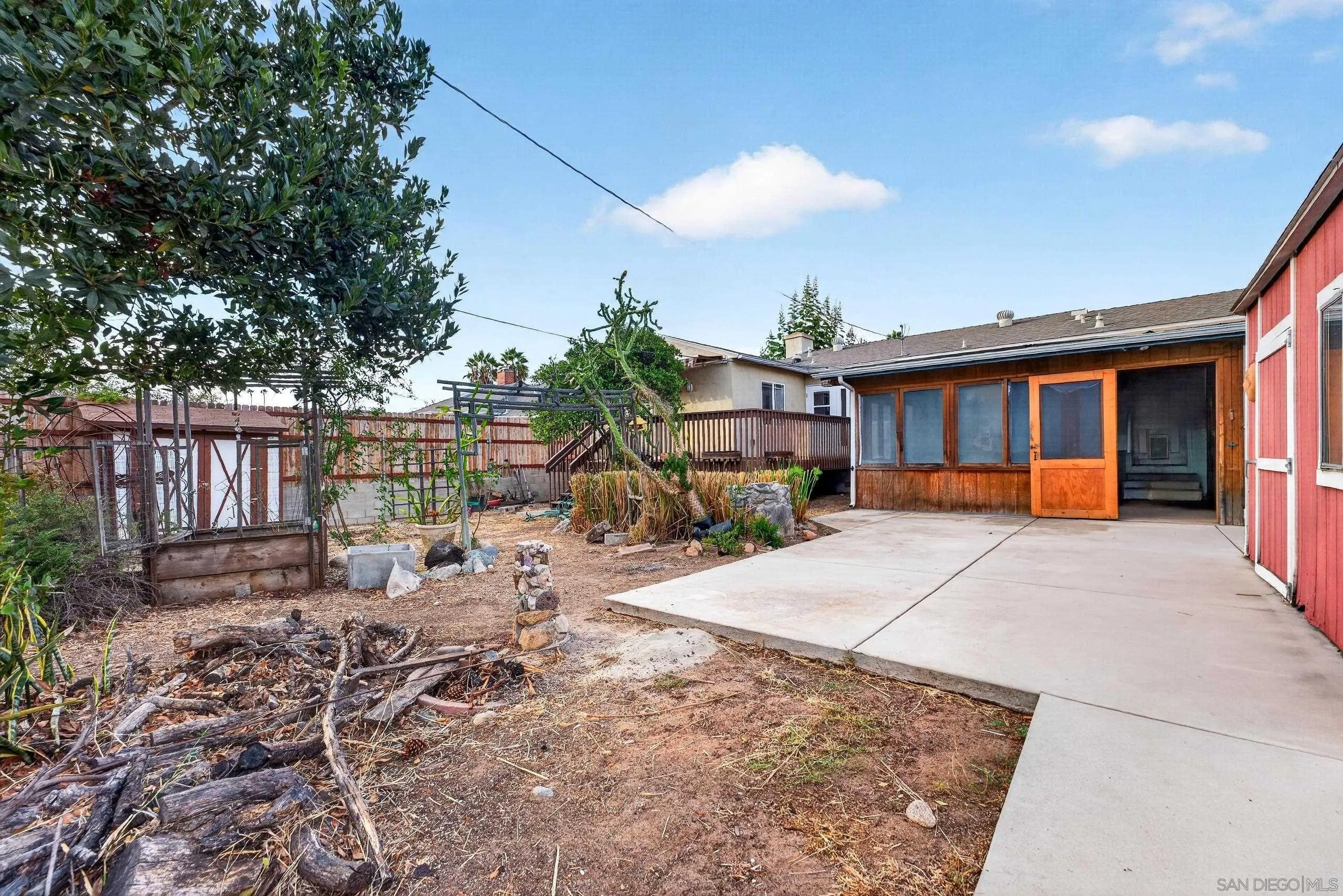 7839 Barton Dr