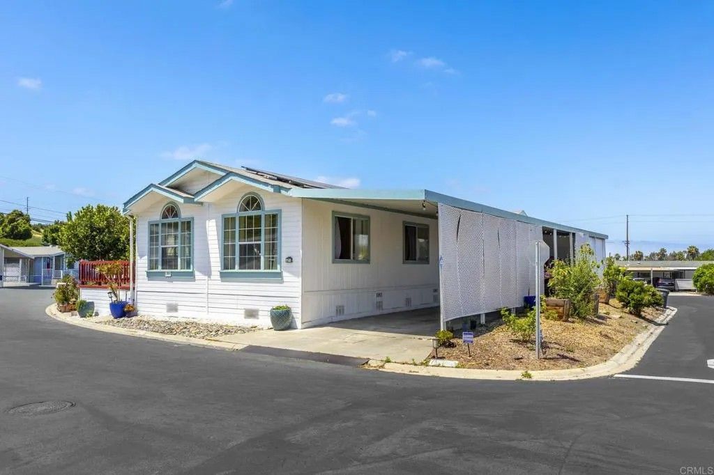 Photo of 200 Emerald Dr. #71 DR, Vista, CA 92081 (MLS # NDP2604944)