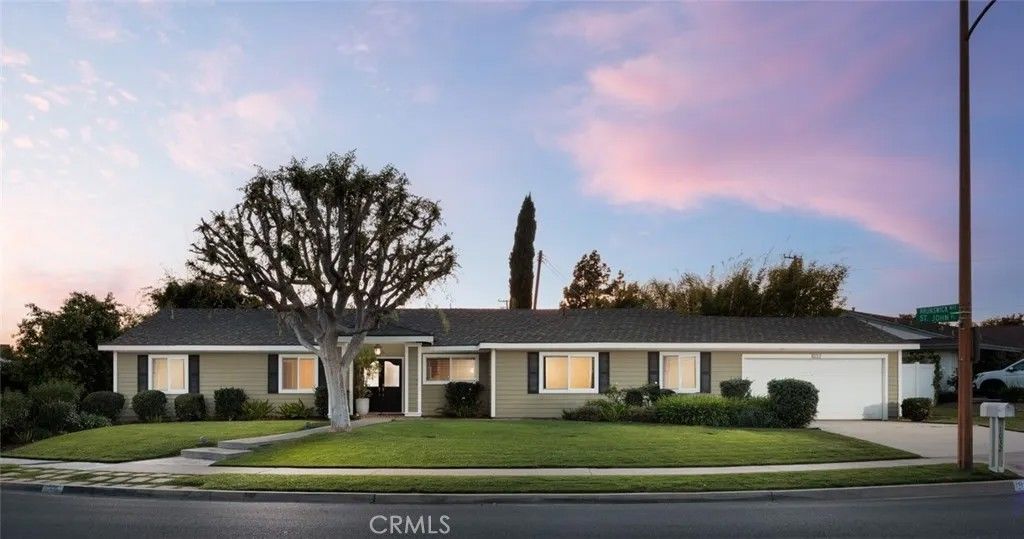 Photo of 1032 Saint John Place, North Tustin, CA 92705 (MLS # PW26048526)