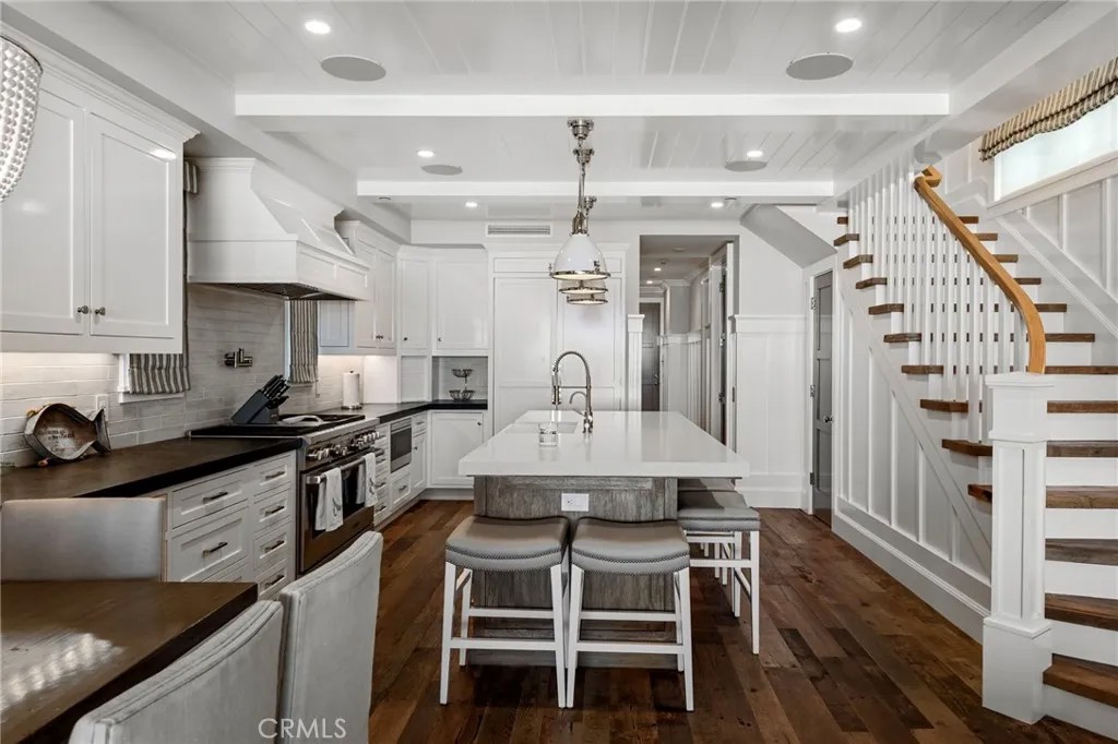 3403 SEASEASHORE Drive
