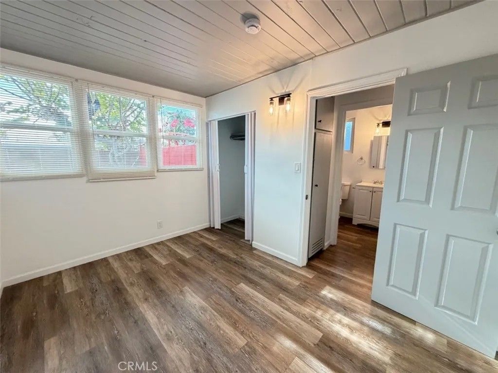 Photo of 10538 Paramount Boulevard, Downey, CA 90241 (MLS # SR26006472)