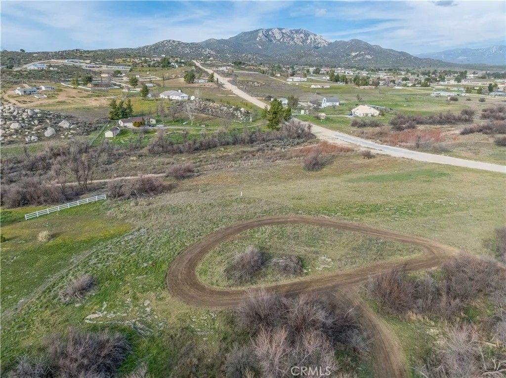 Photo of 662 Saddleback, Aguanga, CA 92536 (MLS # SW26022370)