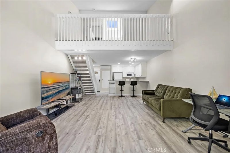 4900 E Chapman 8