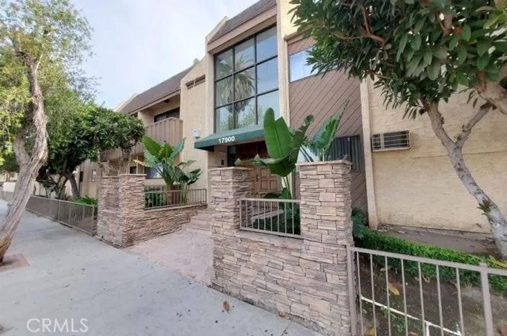 Photo of 17900 Sherman Way #226, Reseda, CA 91335 (MLS # SR26072417)