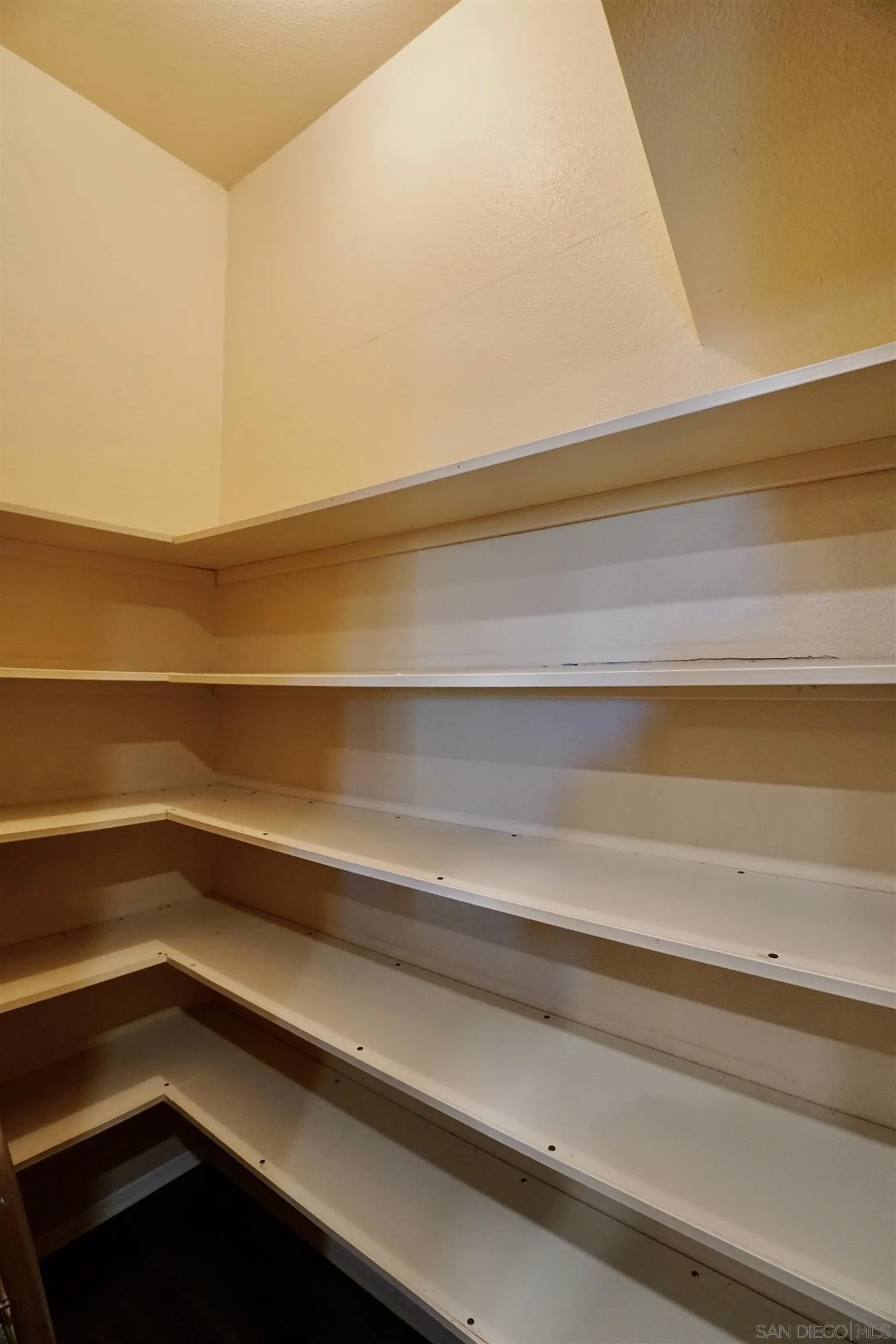 7390 Mission Trails Dr 95