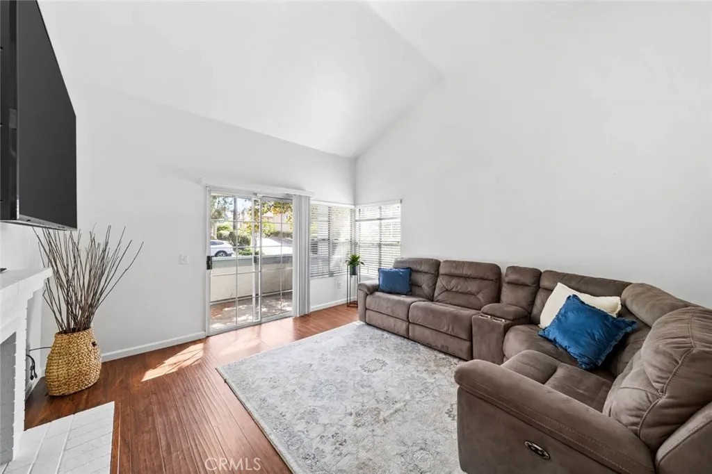 3218 Old Bridgeport Way