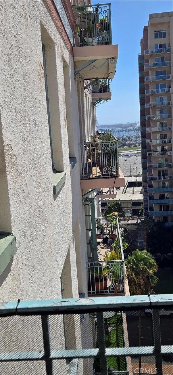 455 E Ocean Boulevard 1106