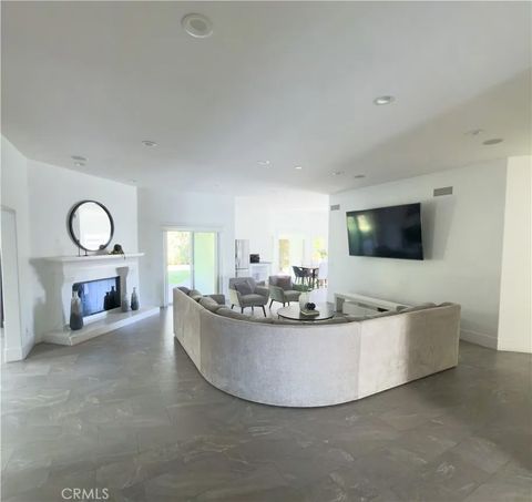 Tiny photo for 9069 Gallatin Rd, Downey, CA 90240 (MLS # DW25266951)