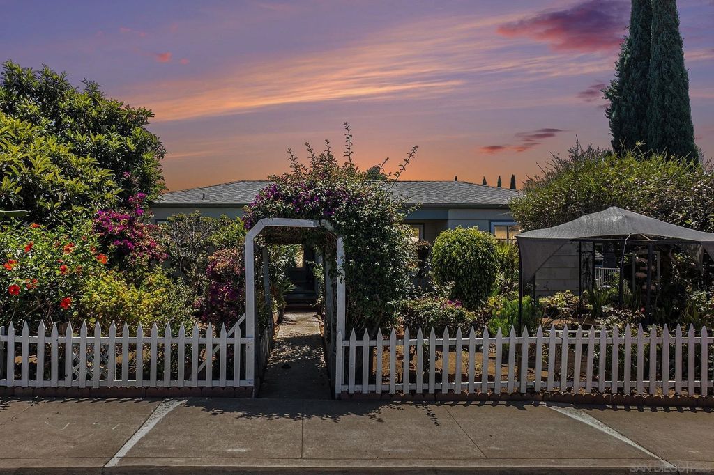 Photo of 74 E St, Chula Vista, CA 91910 (MLS # 250041889)
