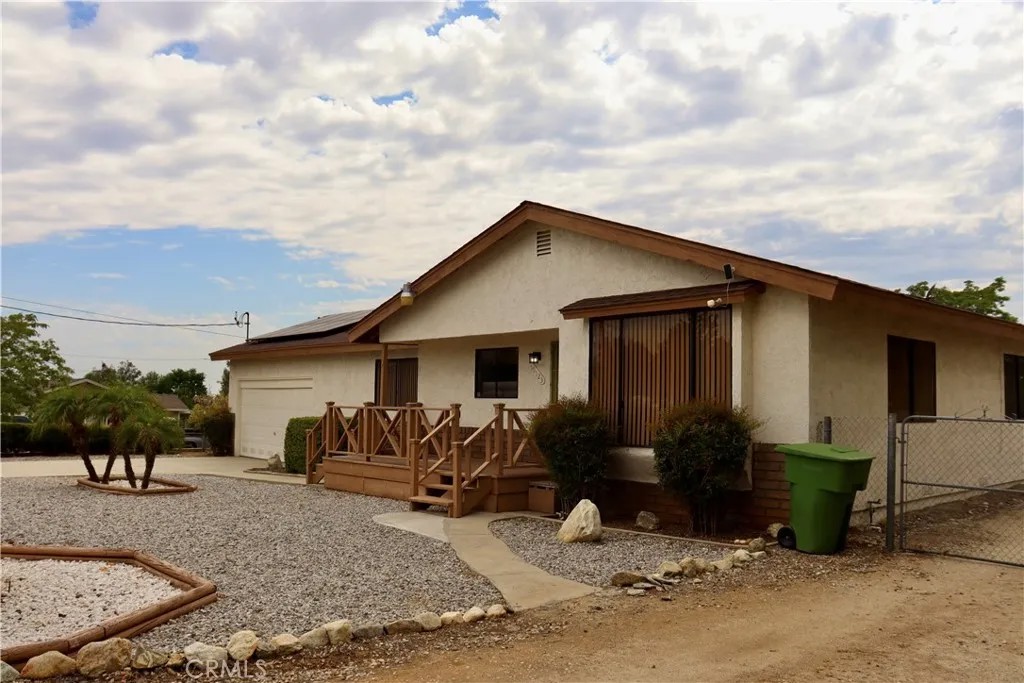 10123 Live Oak