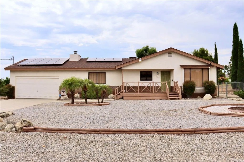 10123 Live Oak