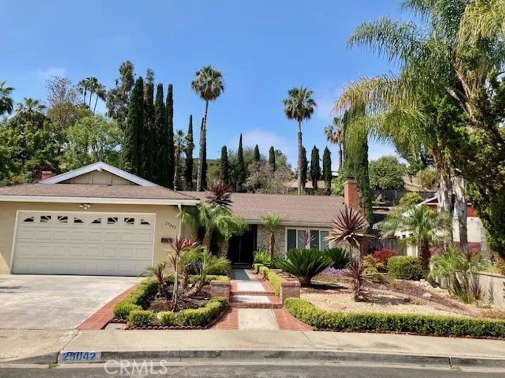 Photo of 25042 Armagosa Drive, Laguna Niguel, CA 92677 (MLS # OC26006456)