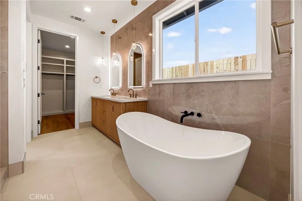 5871 Crestmoor Drive