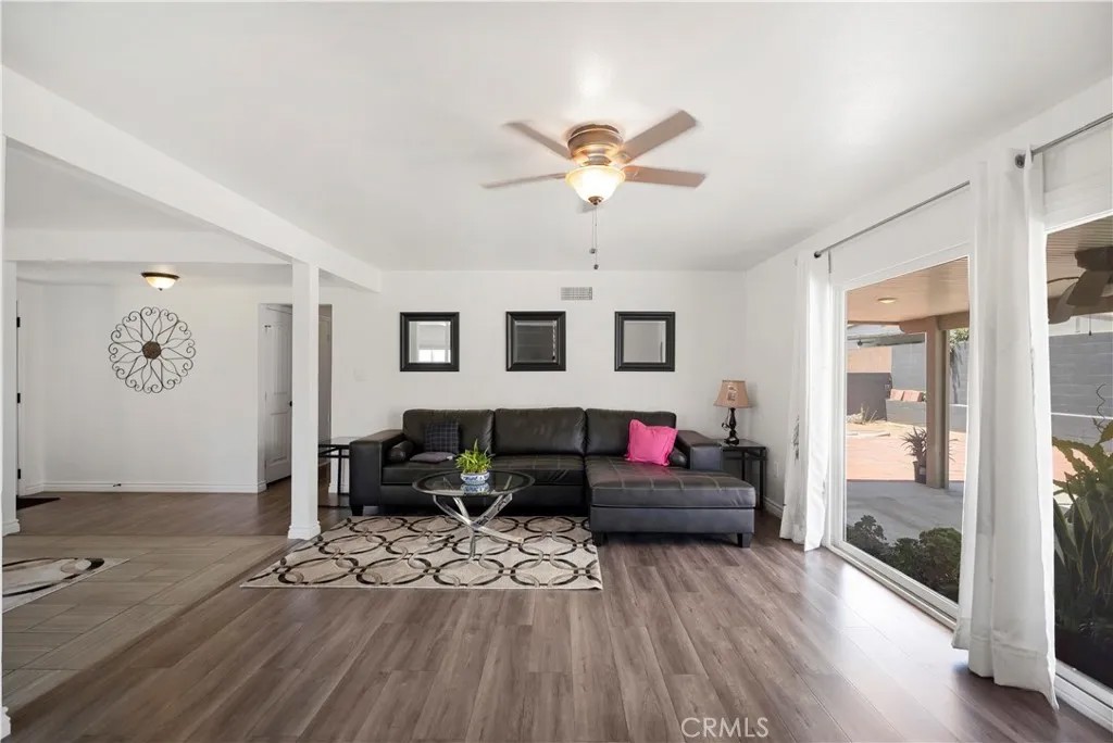1322 W 6th Street