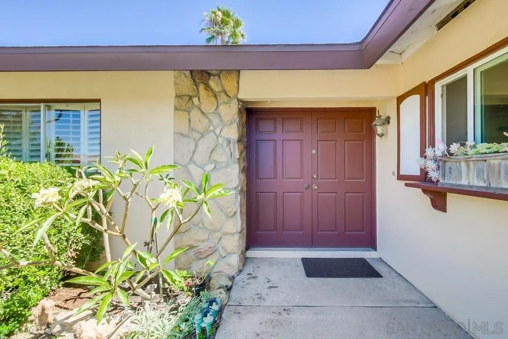 10020 Bonnie Vista Dr.