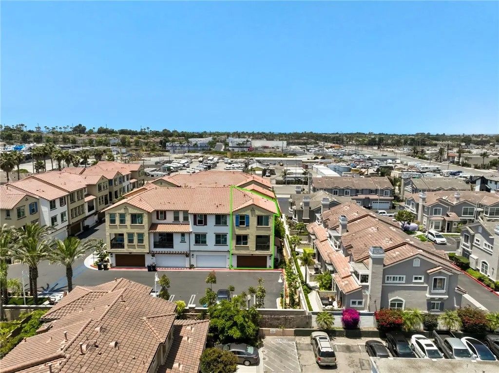 Photo of 19101 Bluewave Court, Huntington Beach, CA 92648 (MLS # PW26060118)