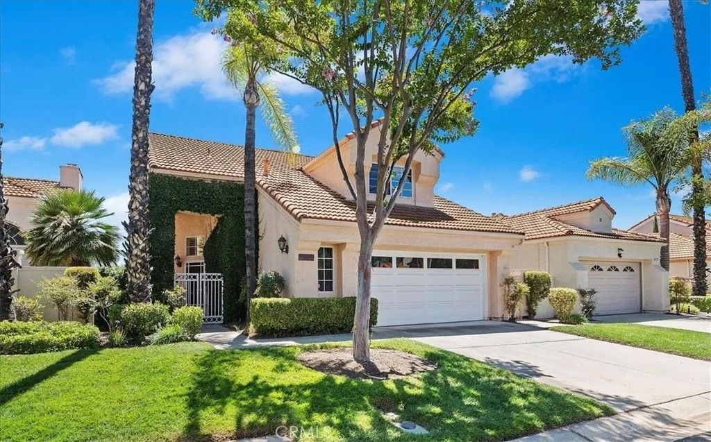Photo of 24181 Via Prima Vera, Murrieta, CA 92562 (MLS # SW25177044)