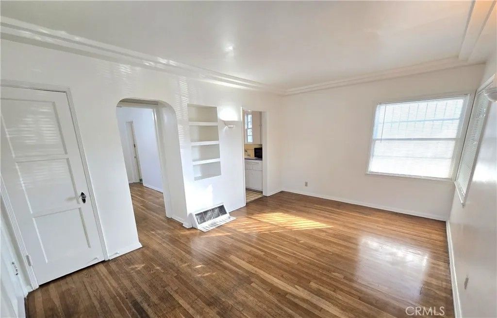 Photo of 146 N Hamilton Drive #A, Beverly Hills, CA 90211 (MLS # SB25278182)