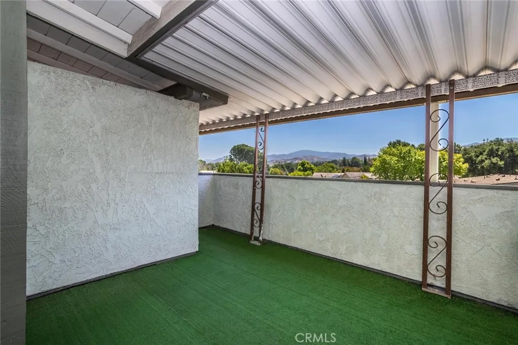 19716 Avenue Of The Oaks