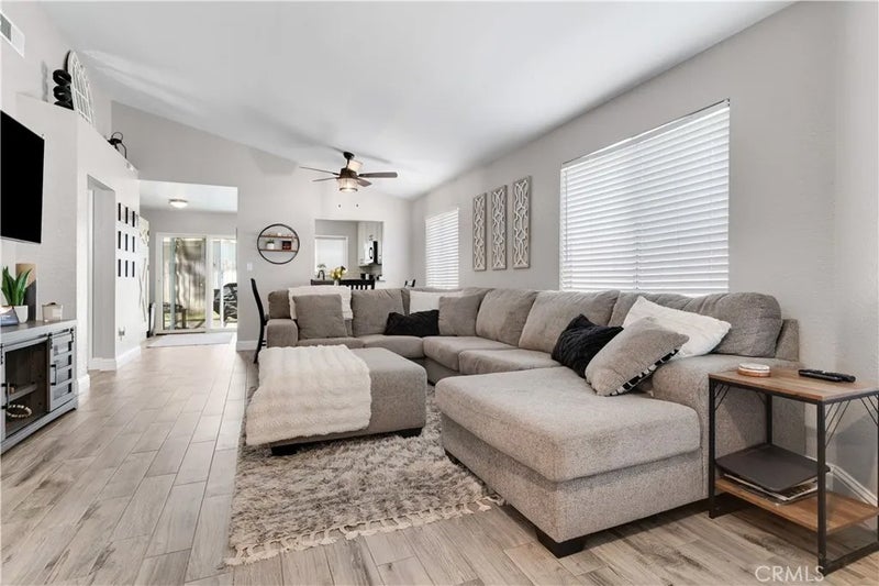 3927 Park View