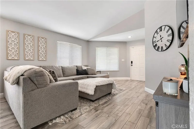 3927 Park View