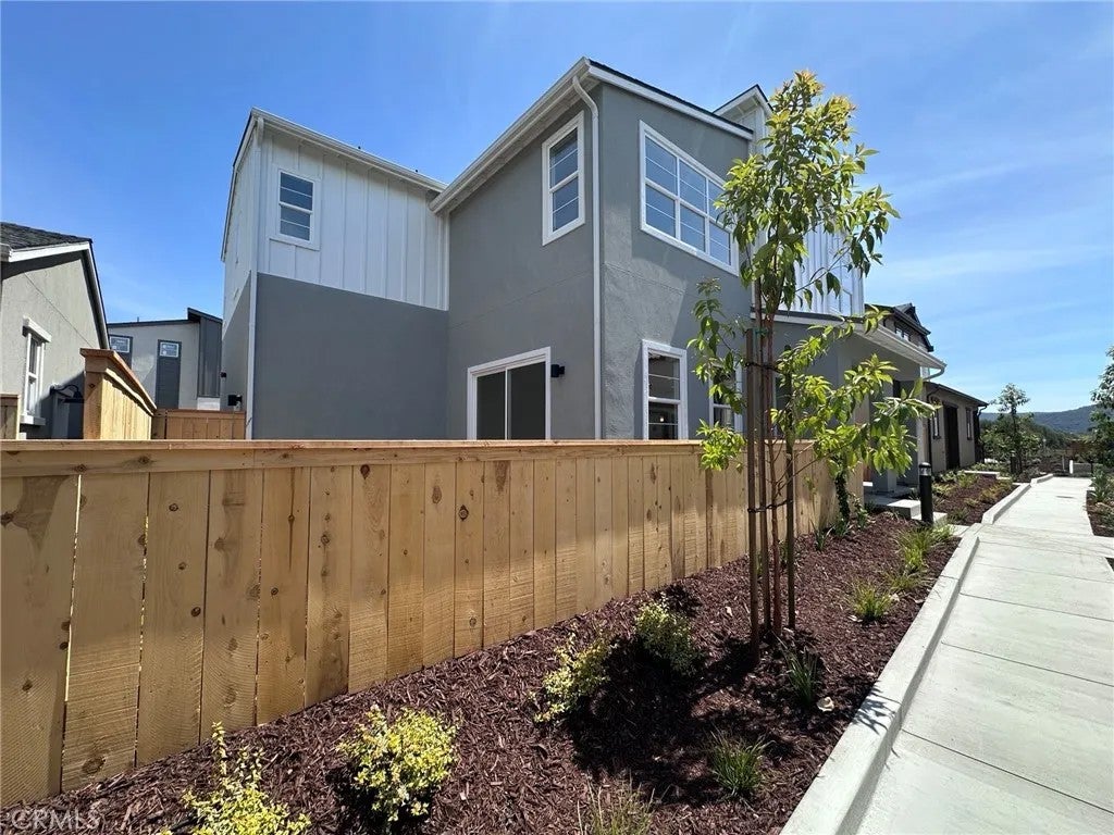 243 Kitty Hawk Court