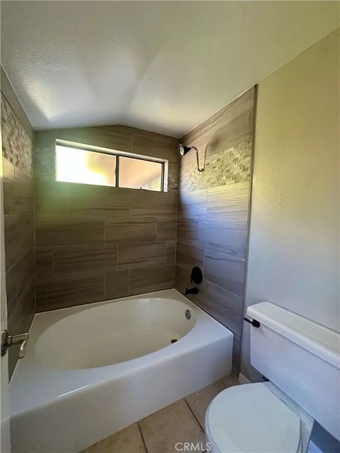 Tiny photo for 2425 Chandler Ave #4, Simi Valley, CA 90365 (MLS # AR25239673)