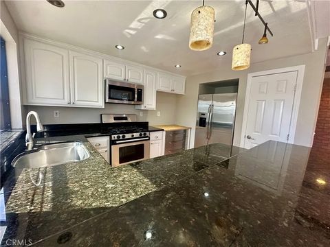 Tiny photo for 2425 Chandler Ave #4, Simi Valley, CA 90365 (MLS # AR25239673)