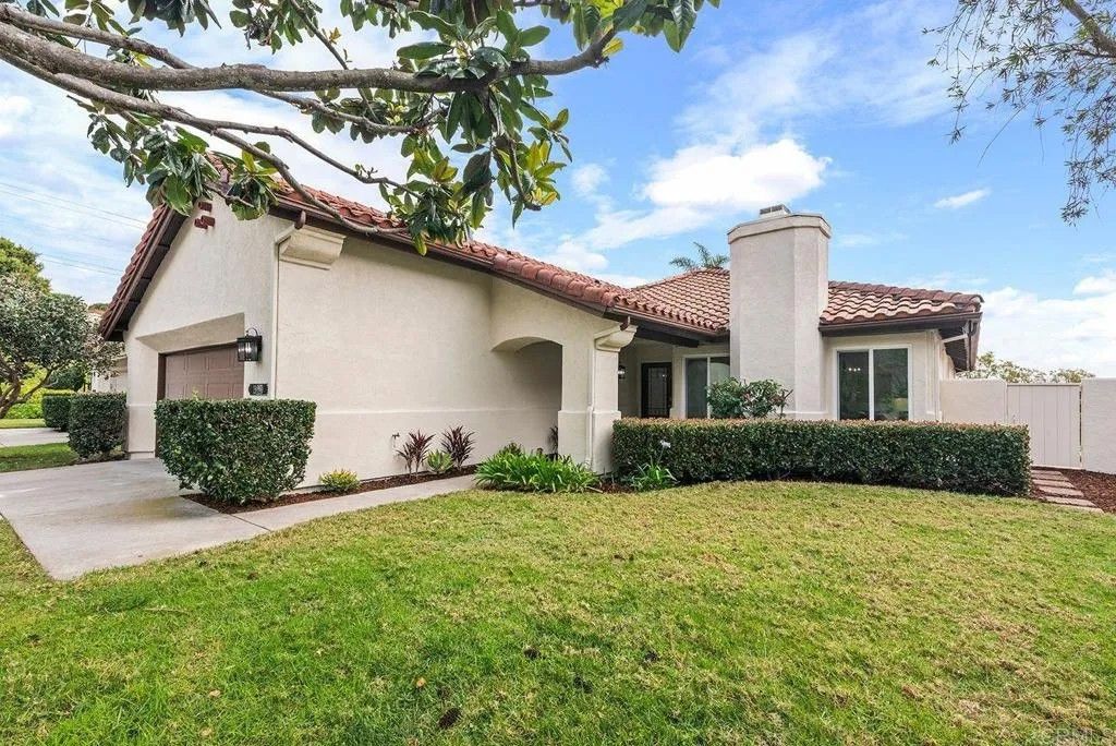 Photo of 15089 Tierra Alta, Del Mar, CA 92014 (MLS # PTP2600653)