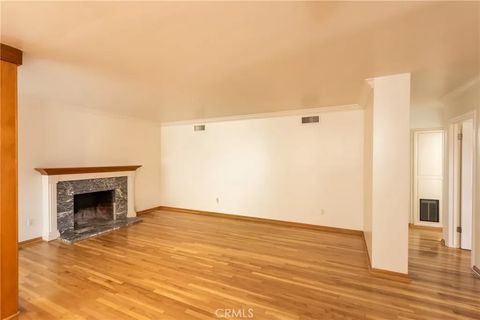 Tiny photo for 2007 W 180th Place Place, Torrance, CA 90504 (MLS # SB25215196)