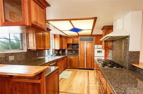 Tiny photo for 2007 W 180th Place Place, Torrance, CA 90504 (MLS # SB25215196)