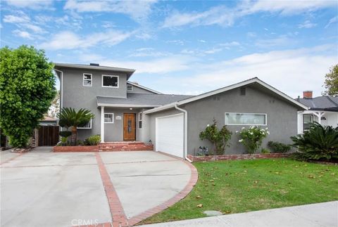 Tiny photo for 2007 W 180th Place Place, Torrance, CA 90504 (MLS # SB25215196)