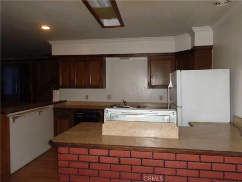 Tiny photo for 1021 Coulter Pine, Crestline, CA 92325 (MLS # IG25247361)