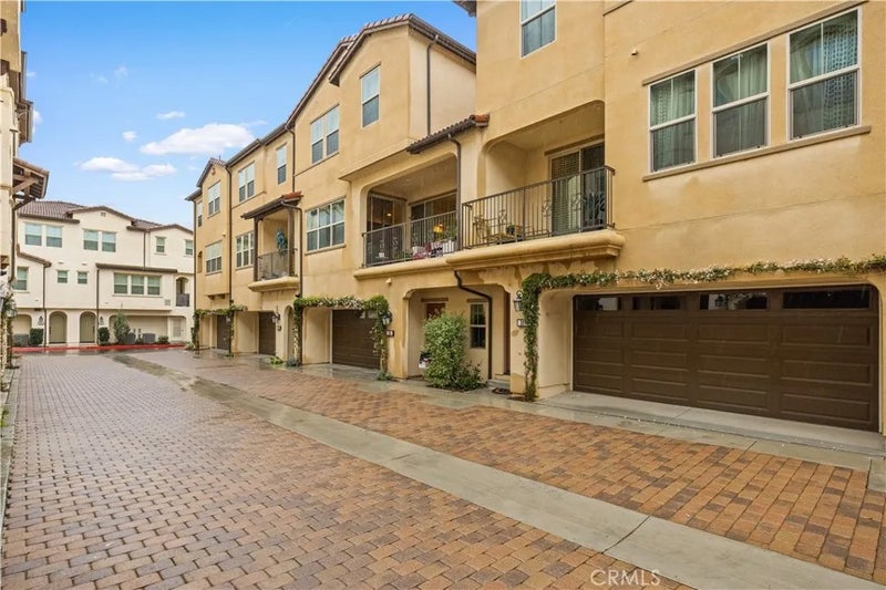 207 Winterbrook