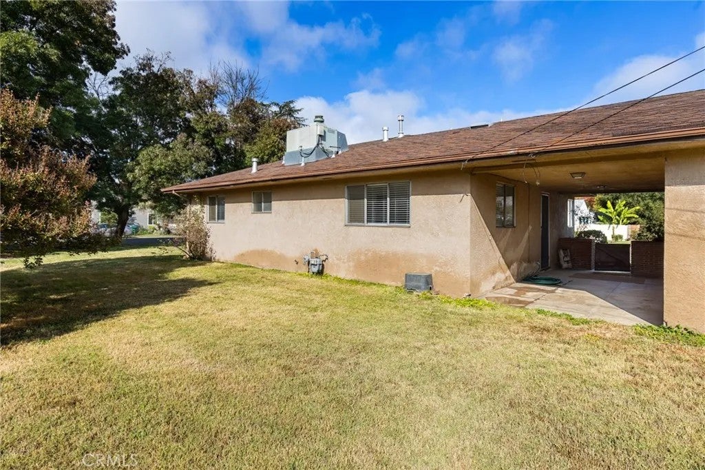1495 Spruce