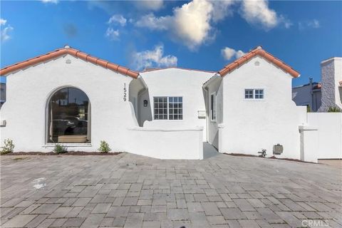 Photo of 1529 W 96th Street, Los Angeles, CA 90047 (MLS # RS26026829)