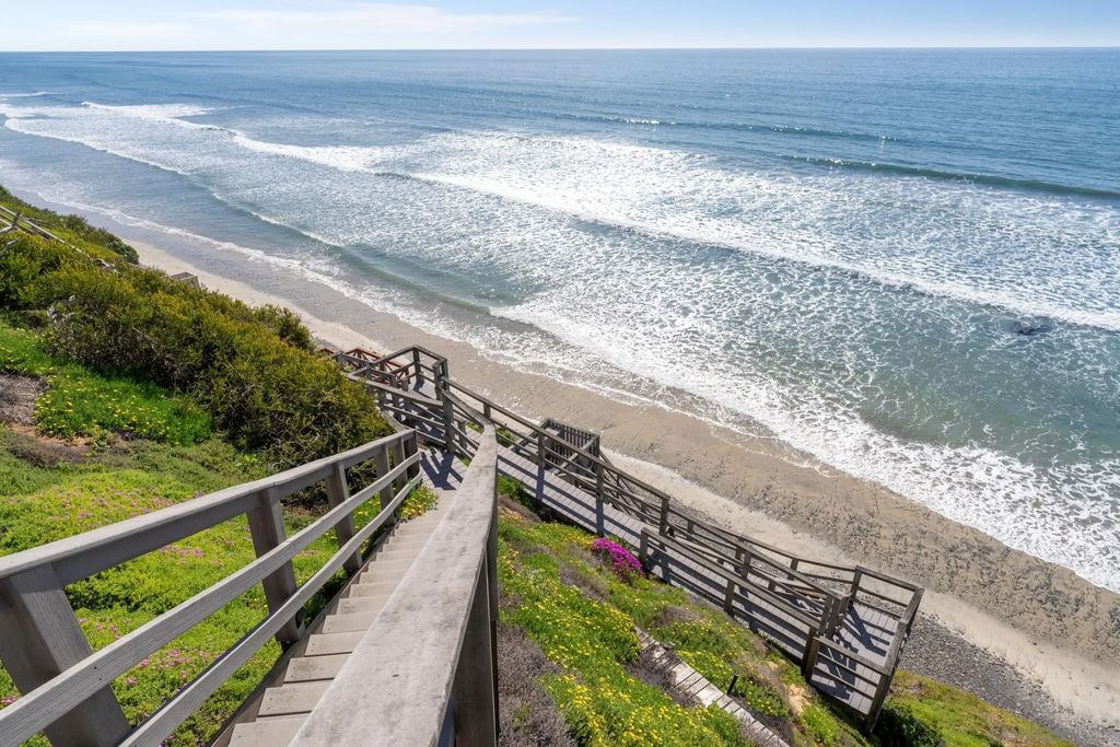 Photo of 1370 Neptune, Encinitas, CA 92024 (MLS # 260005092)