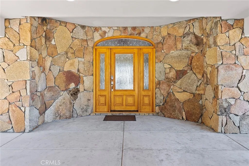 15471 Green Valley Truck Trail