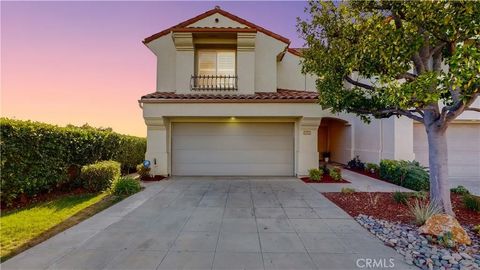 Photo of 1624 Caminito Solidago, La Jolla, CA 92037 (MLS # CV26073912)