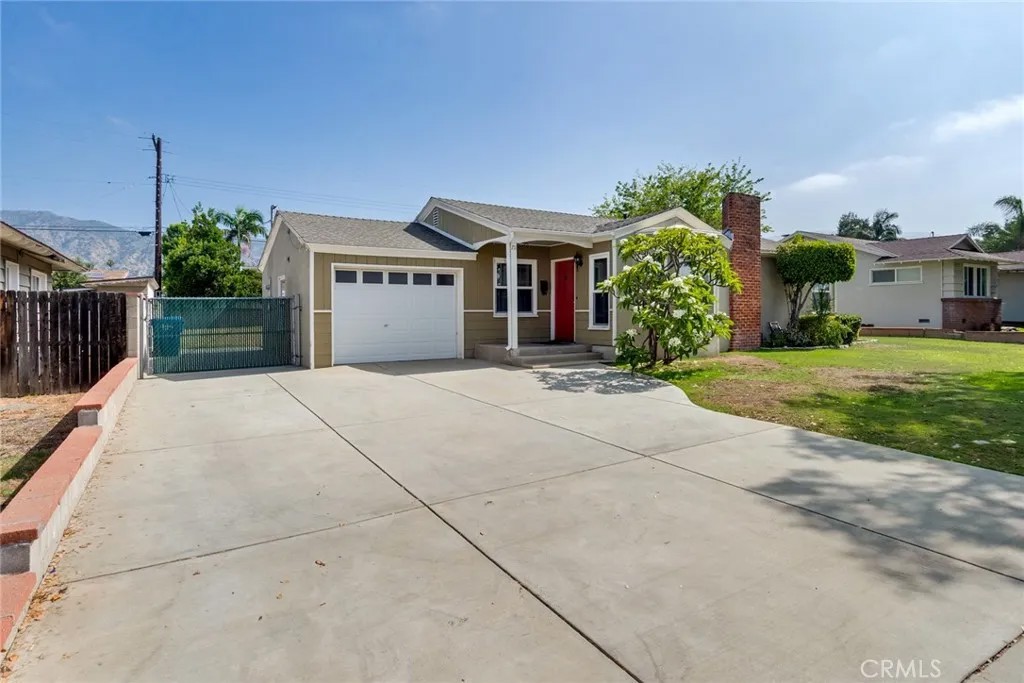 711 E Foothill