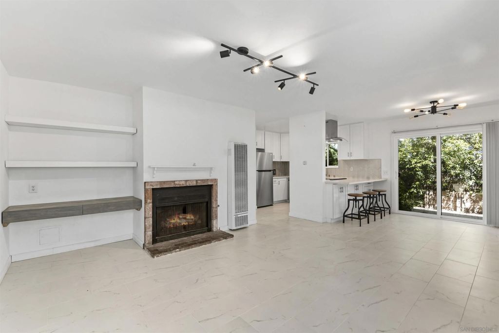 Photo of 125 W Vermont Ave #B, Escondido, CA 92025 (MLS # 250041081)