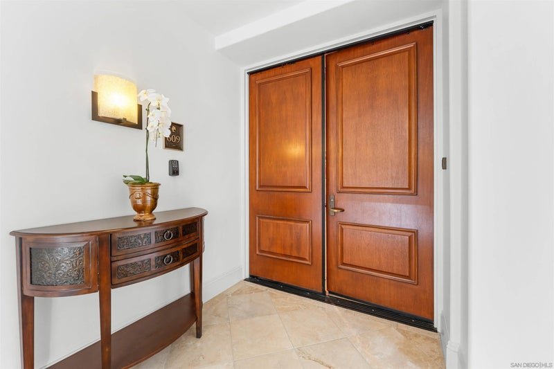 464 Prospect 609