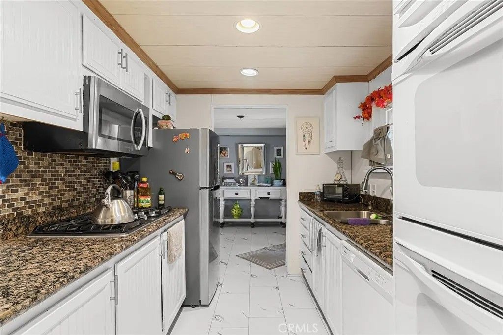 Photo of 451 4th Street, Hamilton City, CA 95951 (MLS # SN26037202)